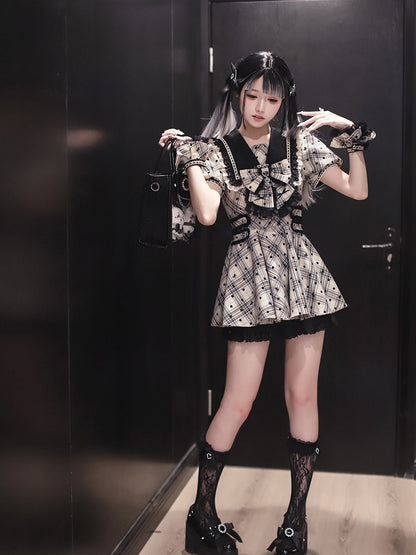 Black Lace Trim Shorts - Ekomi