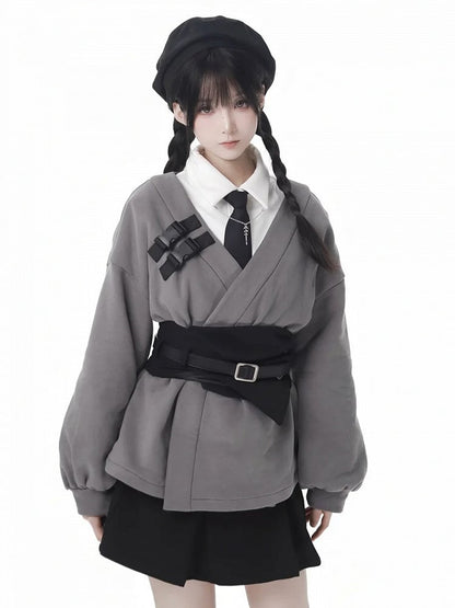 ダークグレーのノッチ付きスウェットシャツ（コルセット付き）