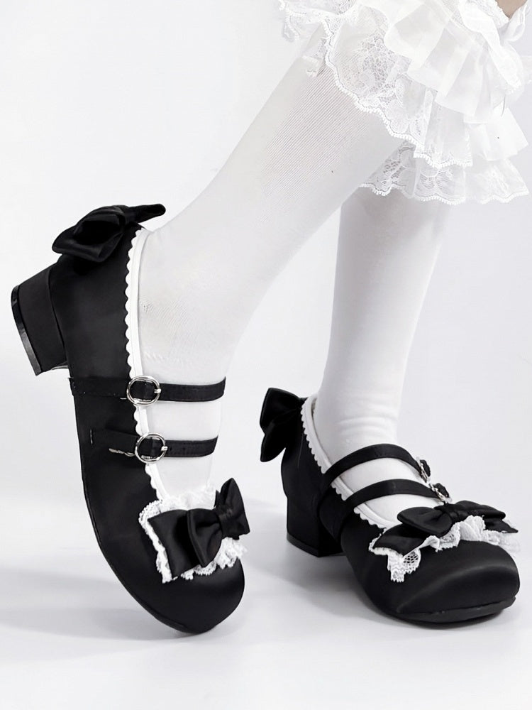 Runde niedrige Absätze mit Lolita-Spitze, schwarze Schuhe mit Rüschen, süß –