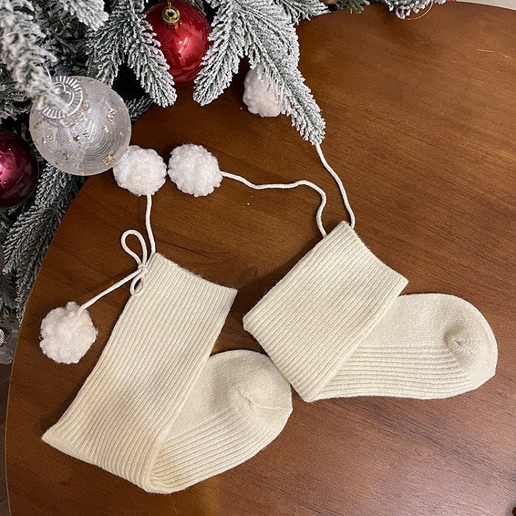 ポンポン付きホワイトスイートカーフソックス