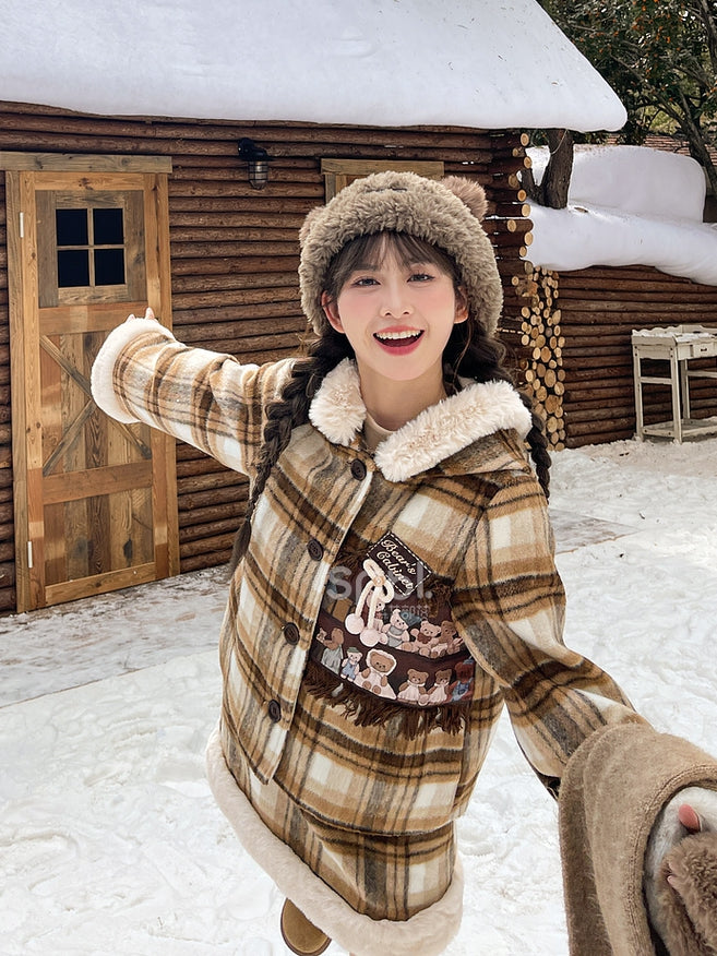 Brauner Wollmantel mit süßer Bären-Applikation und kariertem Kapuze, kurze Version