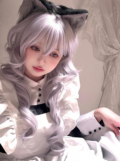 ウィッグの長さ70cm、前髪あり、ウェーブシルバーエア