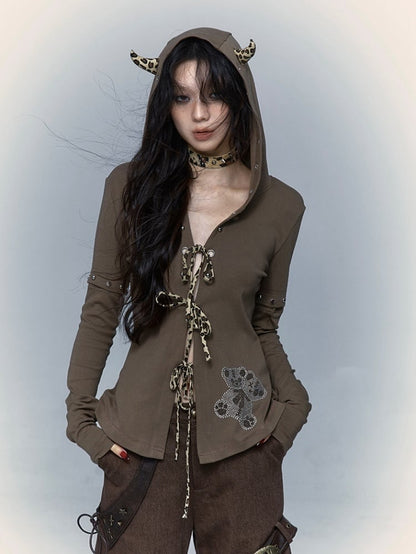 Punk Devil – Schokoladenbraunes Kapuzenoberteil mit abnehmbaren Ärmeln