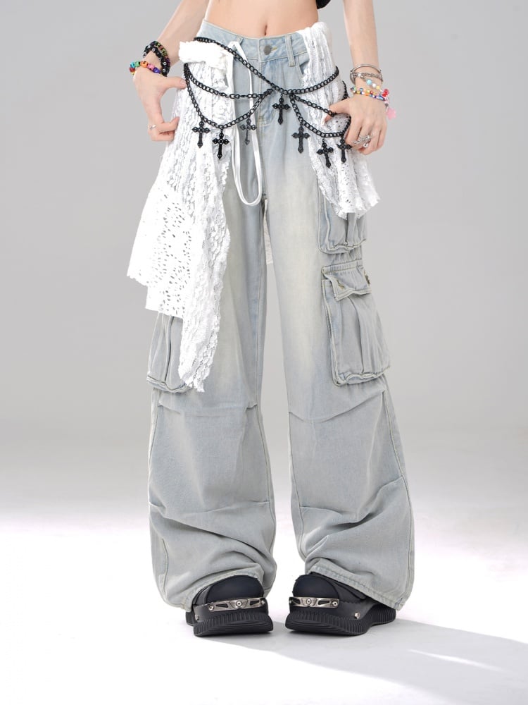 Hellblaue Cargo-Jeans mit Taschen