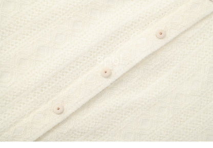 アプリコットのピーターパンカラー、バルーンスリーブ、レースブラウス