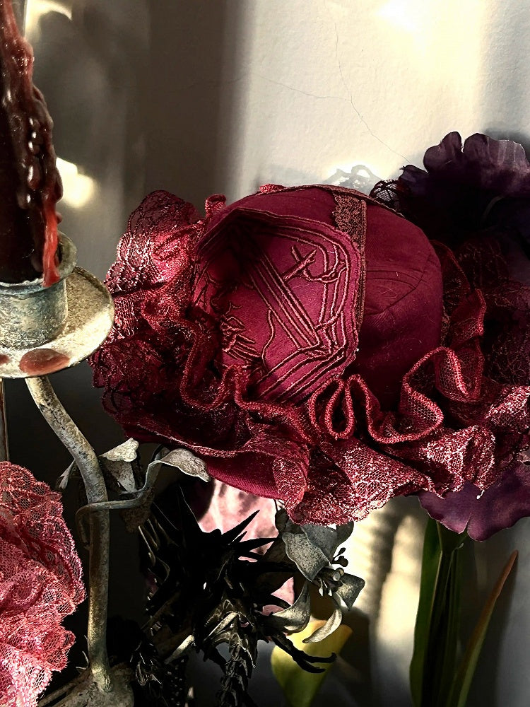 ホワイトゴシックロリータ墓石刺繍帽子