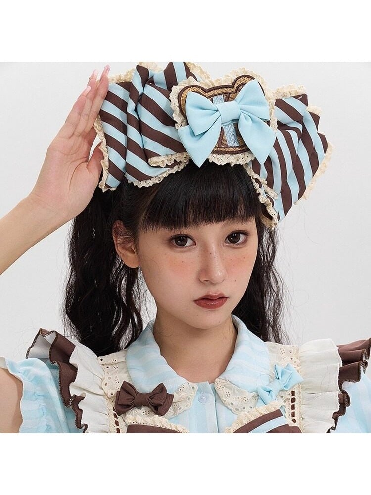 Lolita Design Big Bow with KC and Striped Bear Theme Cookie