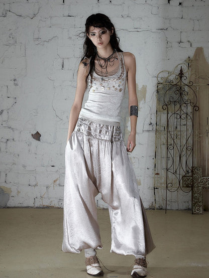 Off-White Fake Three-Piece Knit Cami Top with Shell Buttons - NO ROMANCE