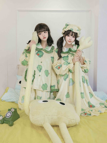 カエル柄グリーンフランネルパジャマトップパンツセット