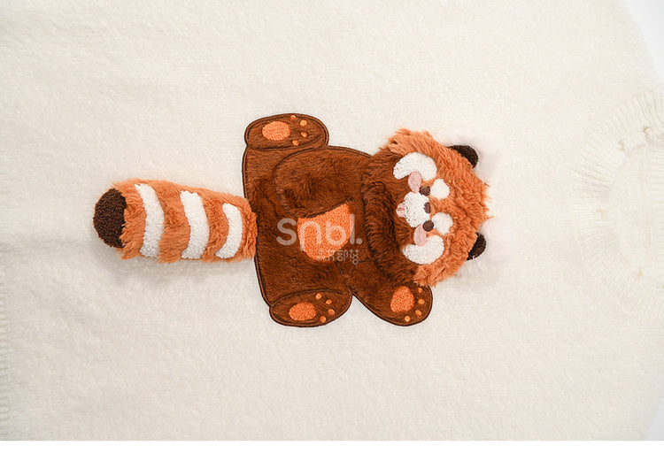 白い可愛いレッサーパンダのディストレストリムのルーズセーター