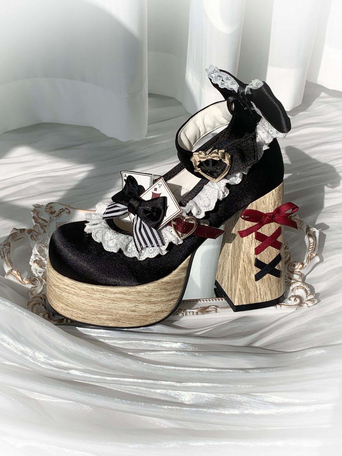 Alice in Wonderland Satin Block-Heel Mary Jane Shoes – Sweet Lolita Style | LilyVow