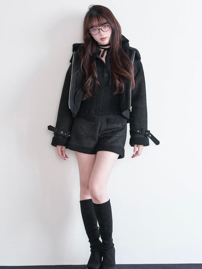 Kei Hooded Cropped with Strap Black Jirai Jacket Details Zippered