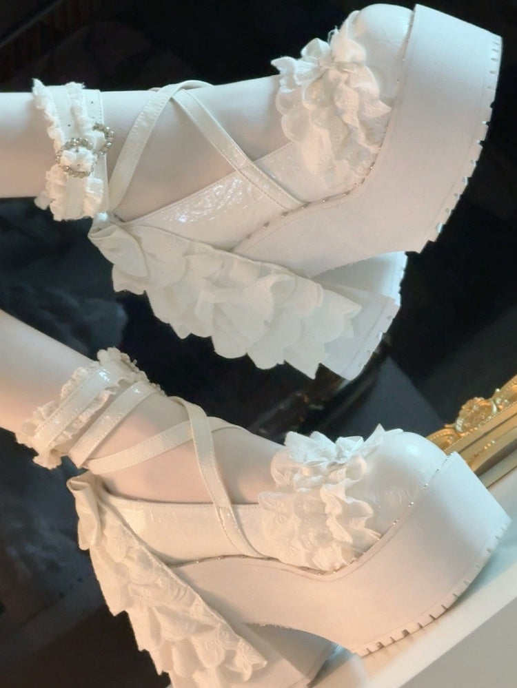 Leather PU Detail White Gothic Block with Bow High Knotted Heels
