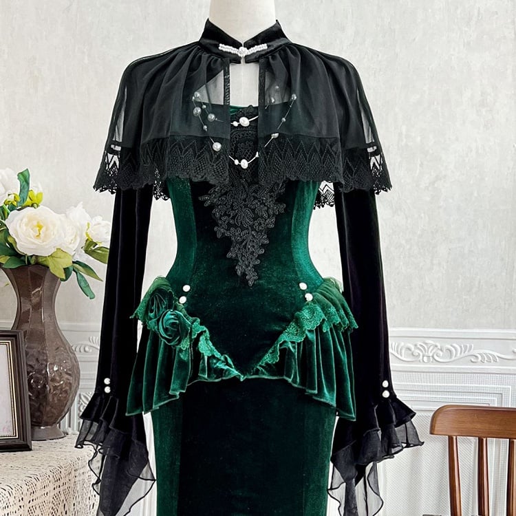 Schwarzes Lolita-Top mit Spitze und Gothic-Volant, kurze Ärmel