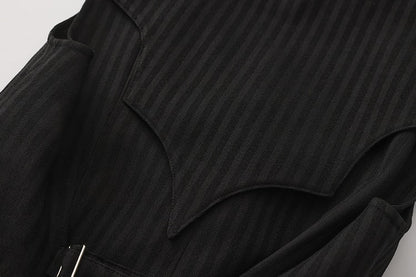 Gothic Ouji Schwalbe Geschwungene Saumflügel und schwarzer Westekragenschwanz Lolita Fledermaus