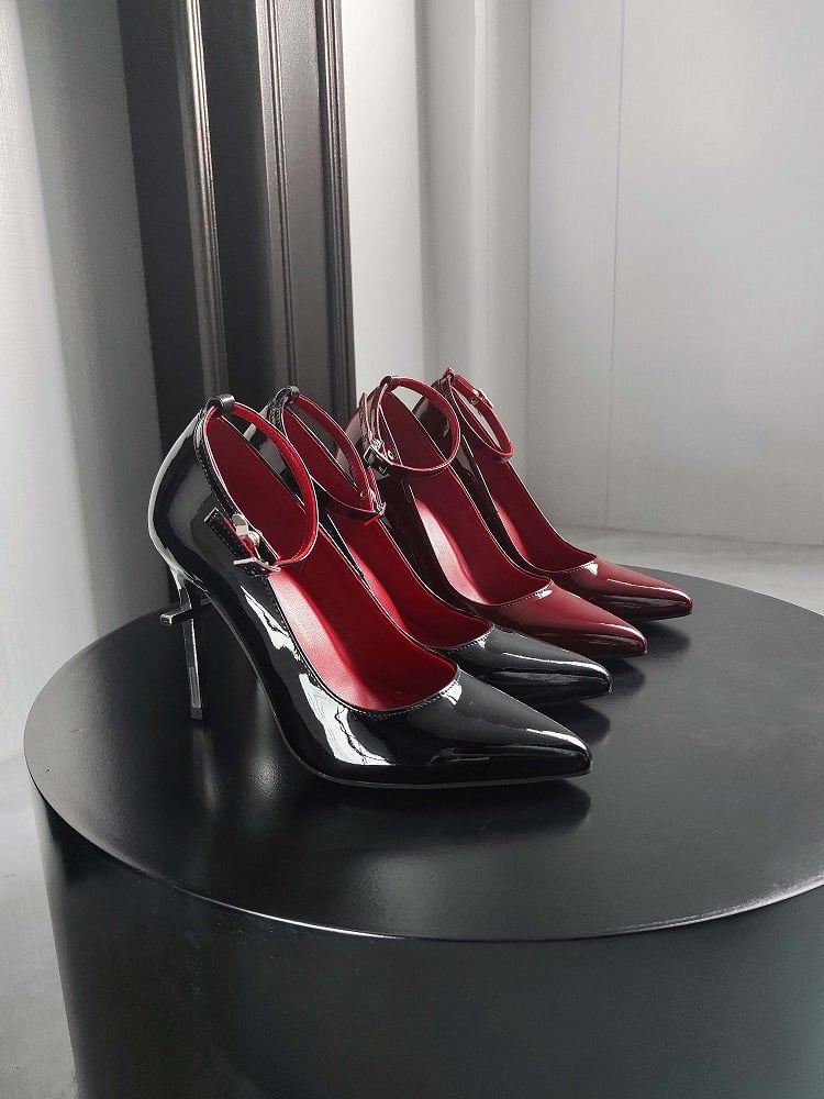 Design Roter Absatz Spitzzehe Gothic High Cross Heels