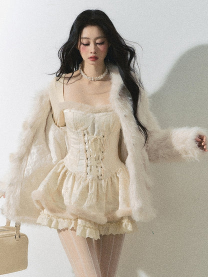 アプリコットのレースアップティアードスカートロングスリーブドレス