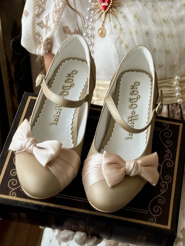 Bow Accents & Decorative Heart Snap PU Golden Mid Heels in Classic Lolita