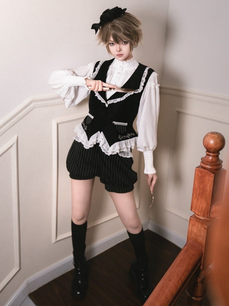 Schwarz-weißes Ouji Lolita-Komplettset: Hemd + Weste + Shorts + Jabot
