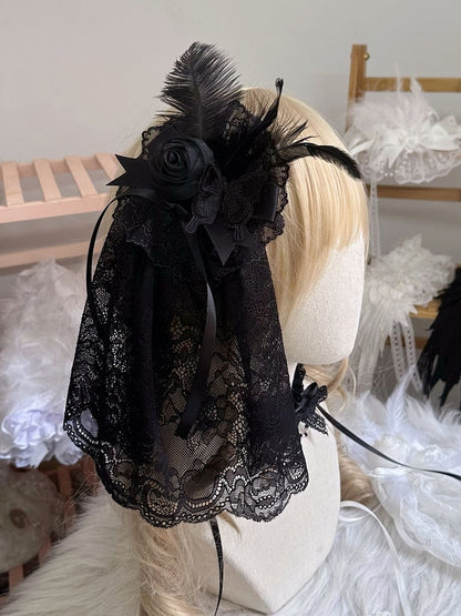 with Lace Feather and Decorations Floral Veil Black/White Hairclip