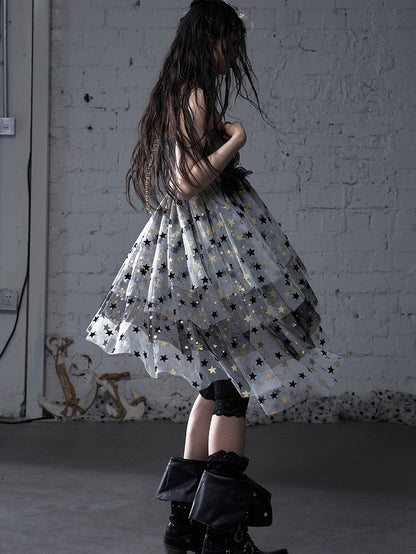 Kleid Balletcore Stufenrock aus Netzstoff, trägerlos, Grau/Asche