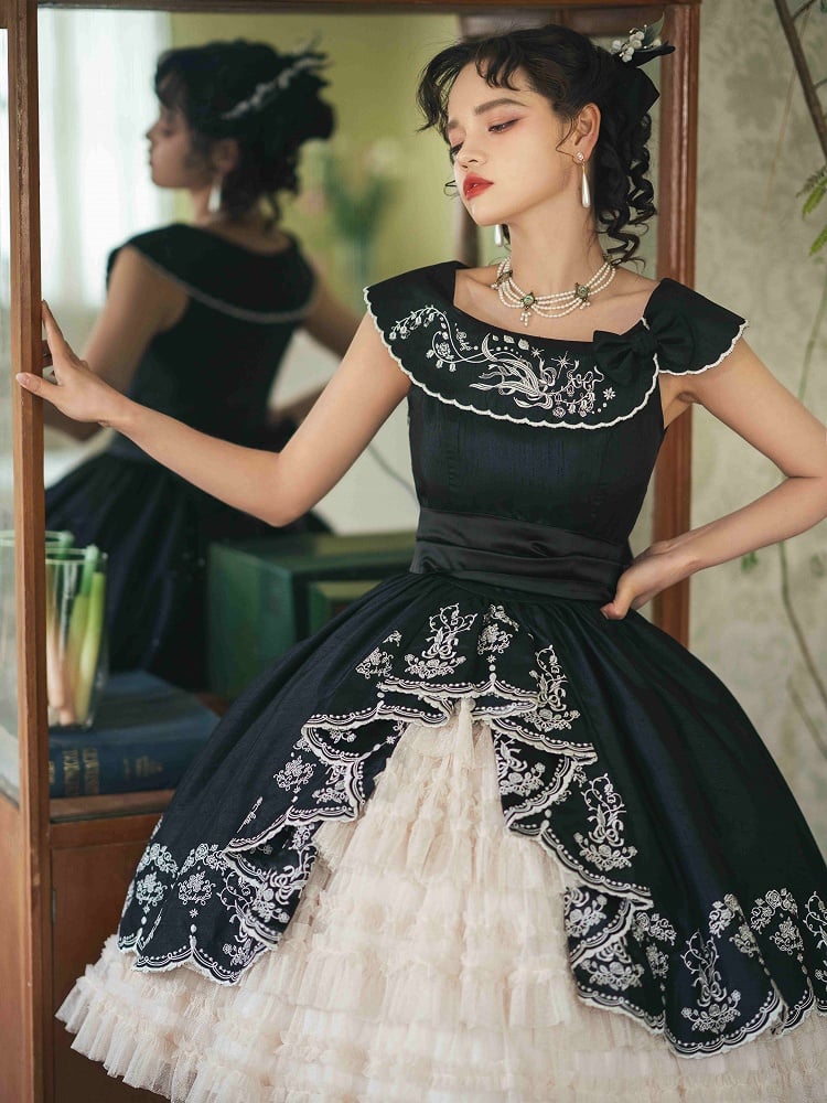 Dress Black Lily with Elegant of Valley Classic Embroidery Beige the Lolita