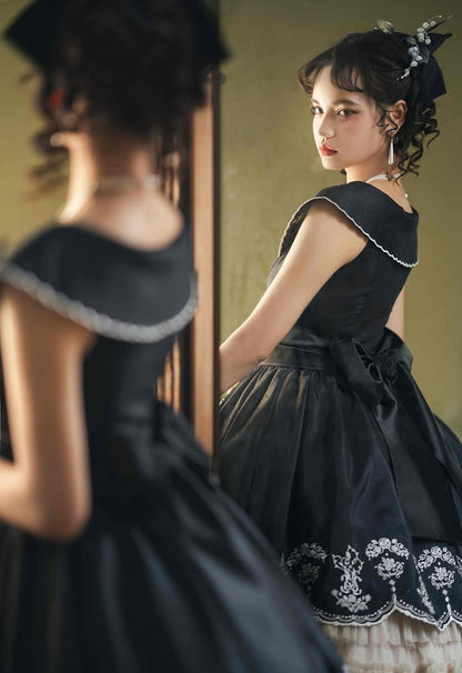 Dress Black Lily with Elegant of Valley Classic Embroidery Beige the Lolita