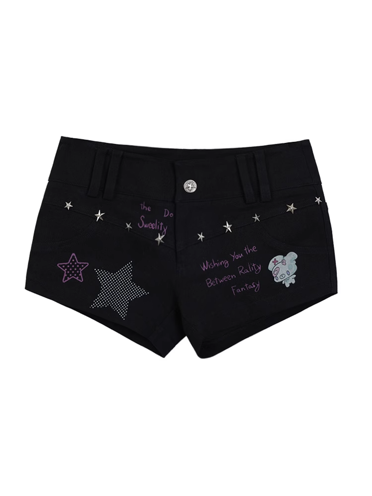 Schwarze Shorts mit niedrigem Bund und Graffiti-Print mit Sternnieten