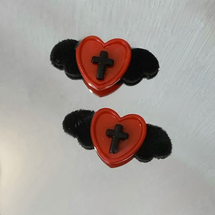 Yami Kawaii Heart Wing Cross Hairclips