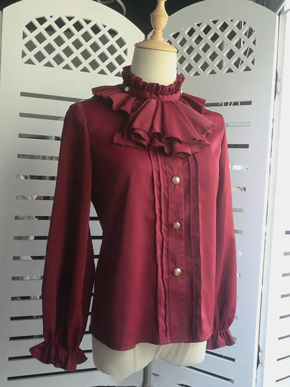 Rotes Ouji Lolita-Hemd mit Jabot-Kragen und Rüschenausschnitt und langen Ärmeln