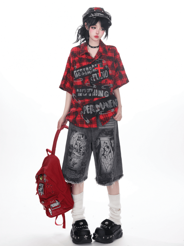 Raw Hem and Monochrome Comic Strip Print Dark Grey Denim Shorts with