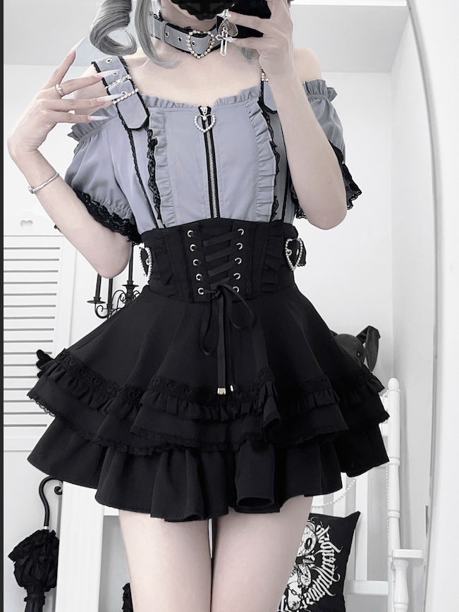 Tiered Skirt Black and Jirai Kei Heart Buckles Lace-up Front Back