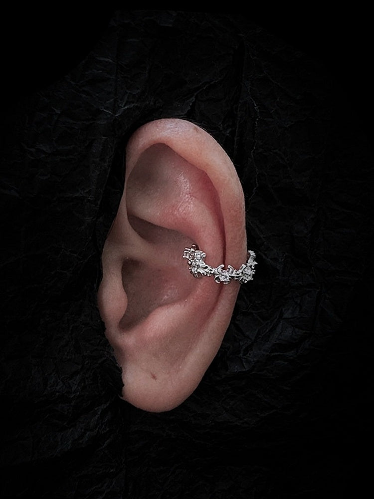 Silver Minimalist Gothic Ear Cuff - Insomnia Artist