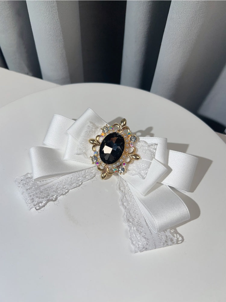 プレッピーなラインストーンの蝶ネクタイ