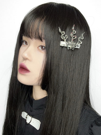 Metal Snake Clip Cross Hair Gothic