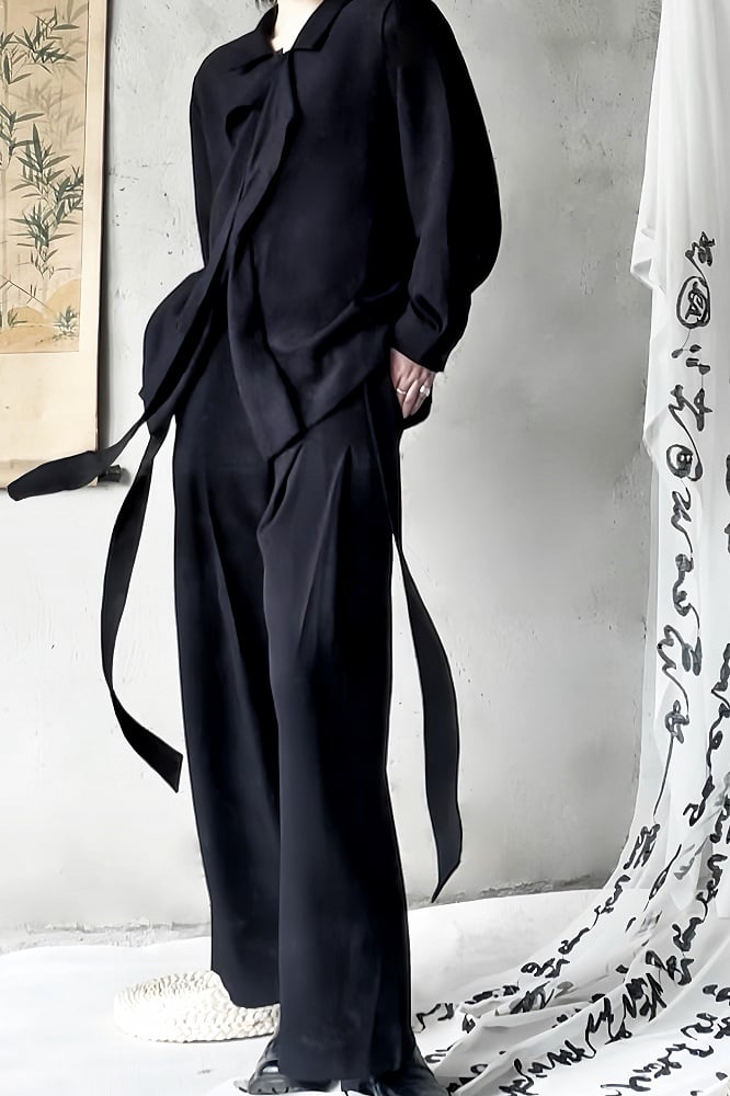 Black Retro Shirt a with Tie-Neck Relaxed