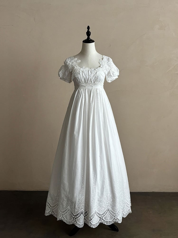 High-Waisted Empire Lolita One-Piece Gown with Lace Embroidery - Vivian's Quilt Studio