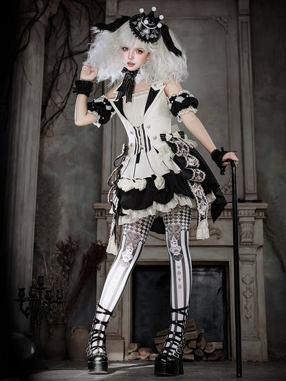 Self-Tie Apron in Classic Black and White - Unknown Star