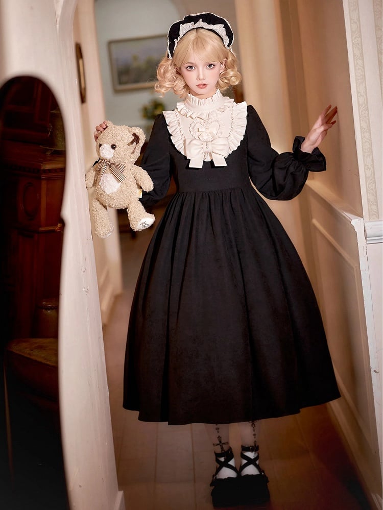 Beigefarbener Rüschenausschnitt, schwarzes Lolita-Kleid mit hoher Taille und langen Ballonärmeln, lange Version