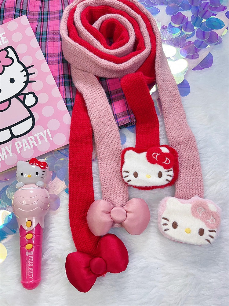 Rot/Pinker Strickschal im Y2K-Kätzchen-Design