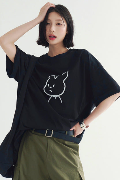 インクミニマリストTシャツスケッチ