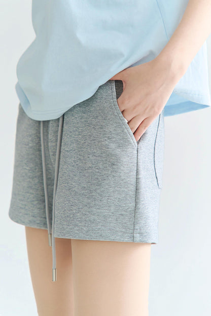 Shorts mit hoher Taille