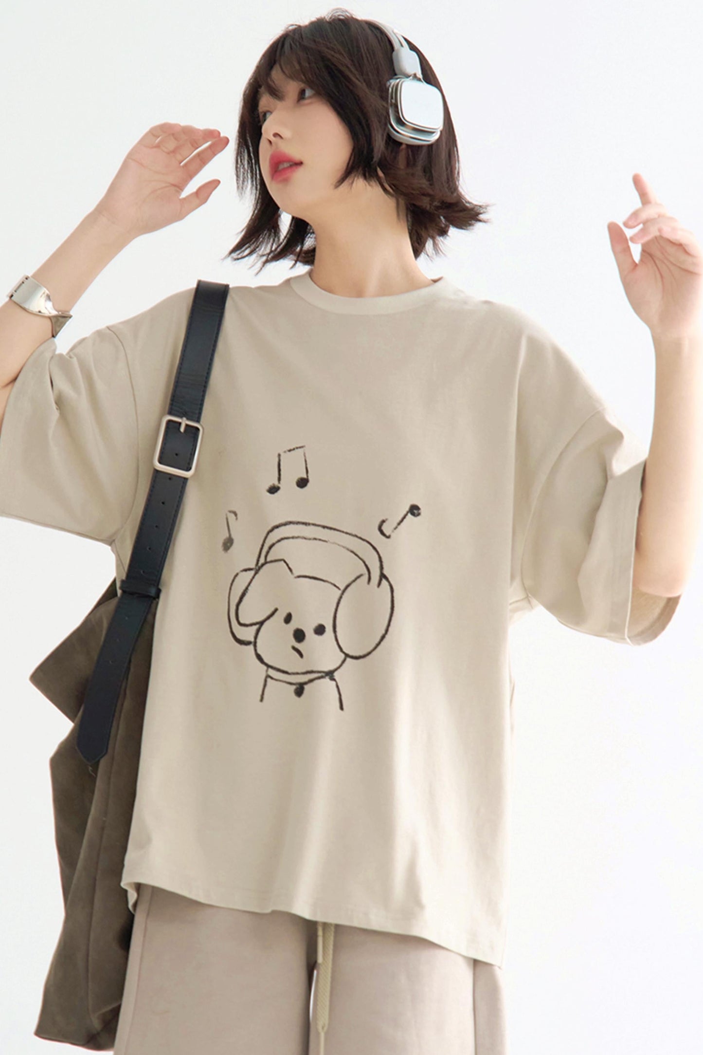 ルーズフィットグラフィックTシャツ パピー