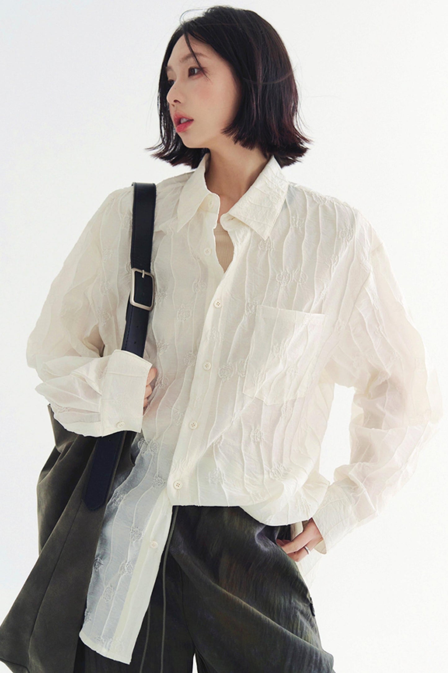 トップス 軽量 無地 長袖