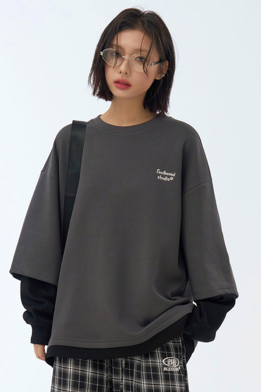 ユニセックスネックラウンドトップ