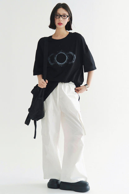 Locker geschnittene Hose mit mehreren Taschen