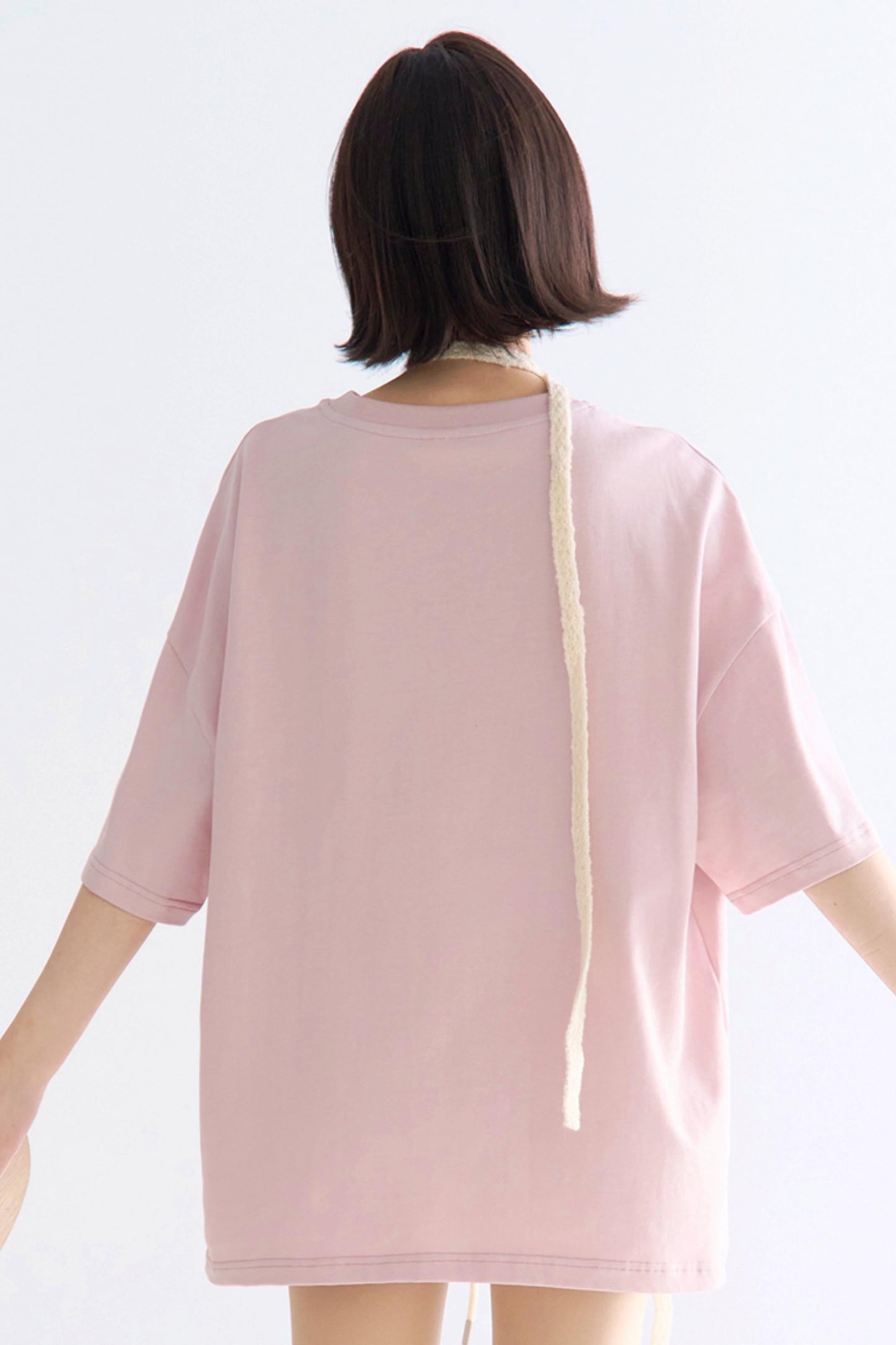 ミニマリストプリントTシャツ チューリップ