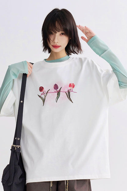 ミニマリストプリントTシャツ チューリップ