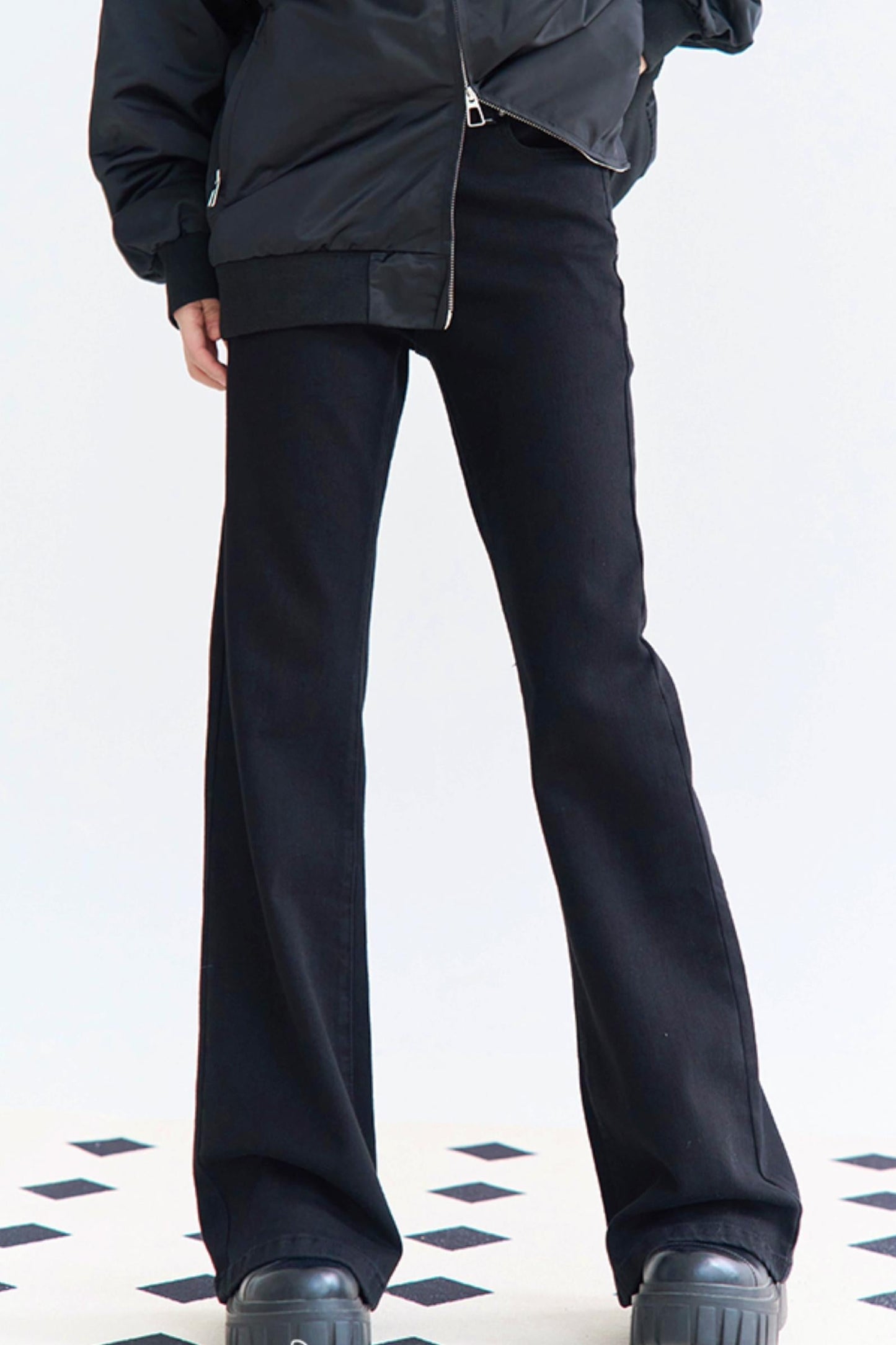 Schmale Micro-Flare-Jeans