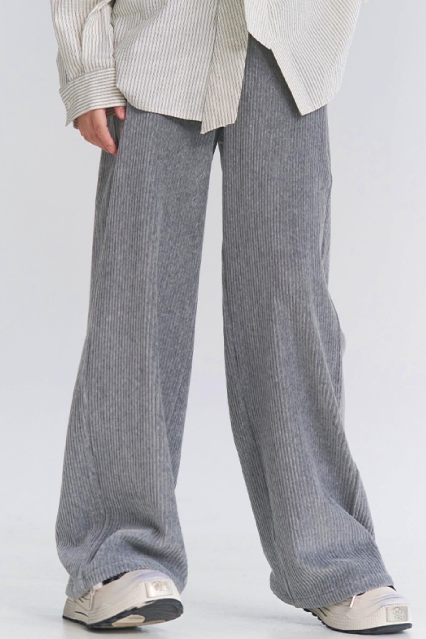 ミドルウェイトストレートパンツ